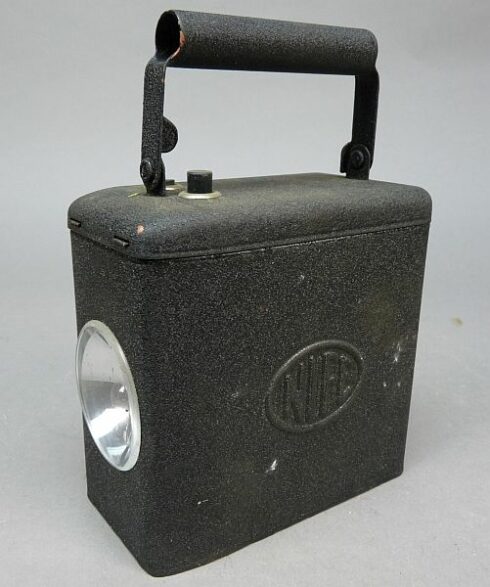 Zweedse vintage M70 NIFE handlamp, WO II