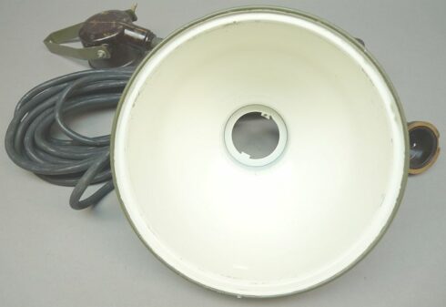 Vintage legerlamp jaren 50, 220V - Afbeelding 5