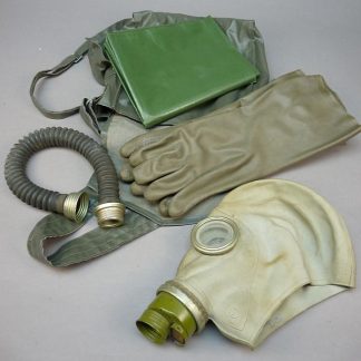 DDR / NVA gasmaskerset met tas, gebruikt