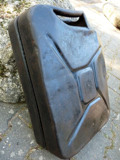 Wehrmacht jerrycan, 1940, zwarte uitvoering - Afbeelding 5