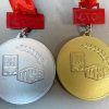 2x DDR medaille ,,Kreis Sportfest der Werktatigen, 1974, zilver en goud - Afbeelding 2