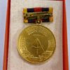 DDR feuerwehr medaille fur treue dienste in Goud - Afbeelding 2