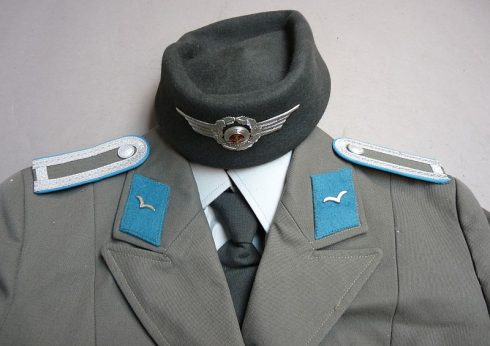 NVA dames Luchtmacht uniform - Afbeelding 3