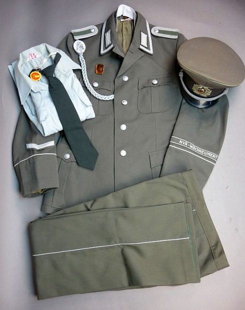 NVA wachtregiment uniform