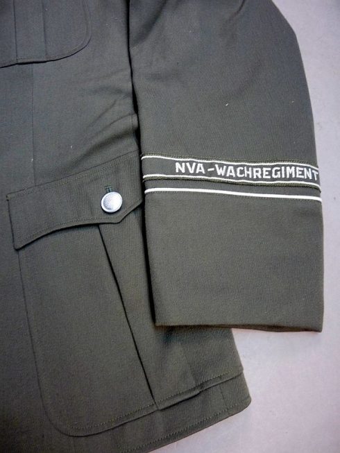 NVA wachtregiment uniform - Afbeelding 4