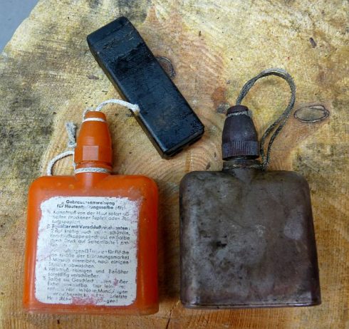 Wehrmacht ontsmettingsets voor in de gasmasker bus