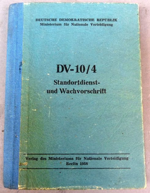 DDR Handboek DV-10/4 Standortdienst und Wachvorschrift 1958