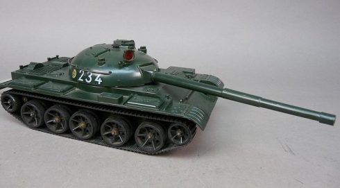 DDR PIKO T62 speelgoedtank - Afbeelding 2