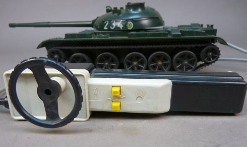 DDR PIKO T62 speelgoedtank - Afbeelding 6