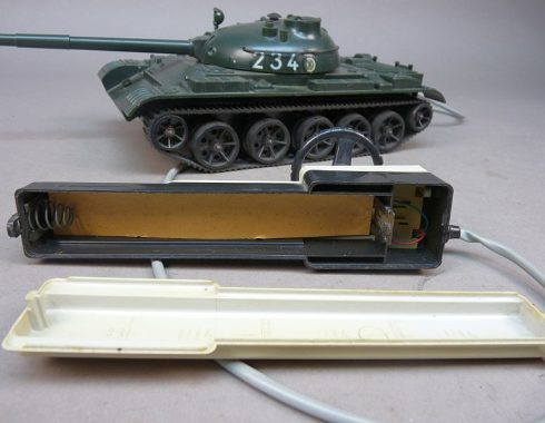 DDR PIKO T62 speelgoedtank - Afbeelding 7