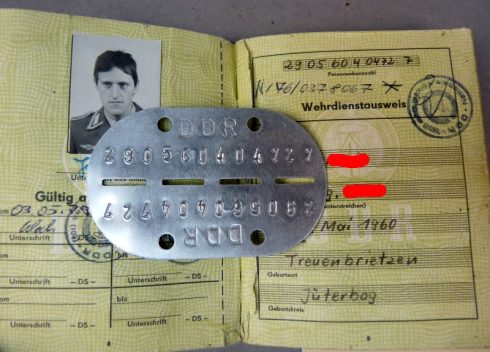 DDR Wehrdienstausweis- Reisepass en FDJ pas compleet set van 1 Persoon - Afbeelding 11