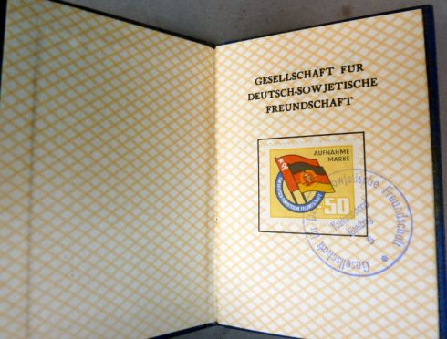 DDR Wehrdienstausweis- Reisepass en FDJ pas compleet set van 1 Persoon - Afbeelding 6