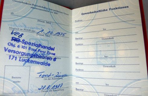 DDR Wehrdienstausweis- Reisepass en FDJ pas compleet set van 1 Persoon - Afbeelding 7