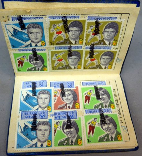DDR Wehrdienstausweis- Reisepass en FDJ pas compleet set van 1 Persoon - Afbeelding 8