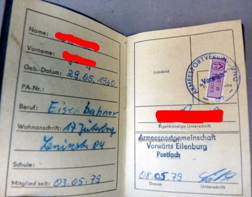 DDR Wehrdienstausweis- Reisepass en FDJ pas compleet set van 1 Persoon - Afbeelding 9
