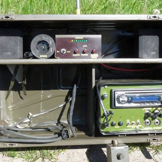 Aluminium kist met radio/cd speler en voorbereiding voor 27mc