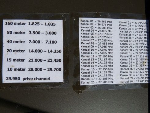 Aluminium kist met radio/cd speler en voorbereiding voor 27mc - Afbeelding 4