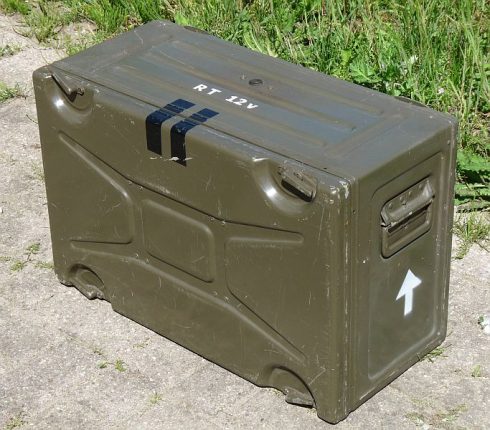 Aluminium kist met radio/cd speler en voorbereiding voor 27mc - Afbeelding 10