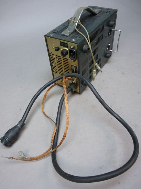 IC-701PS AC power Supply - Afbeelding 4