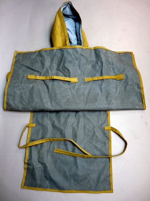 NVA regenkap / overgooier - Afbeelding 2