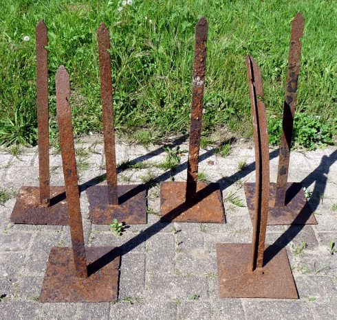 Atlantikwall prikkeldraad palen, lot van 6 stuks
