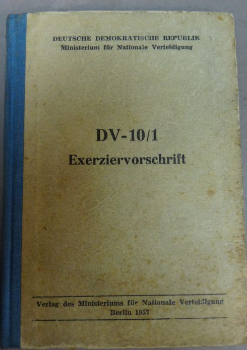 DDR Handboek DV 10/1 Exerziervorschrift 1957