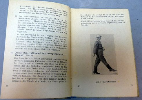 DDR Handboek DV 10/1 Exerziervorschrift 1957 - Afbeelding 2