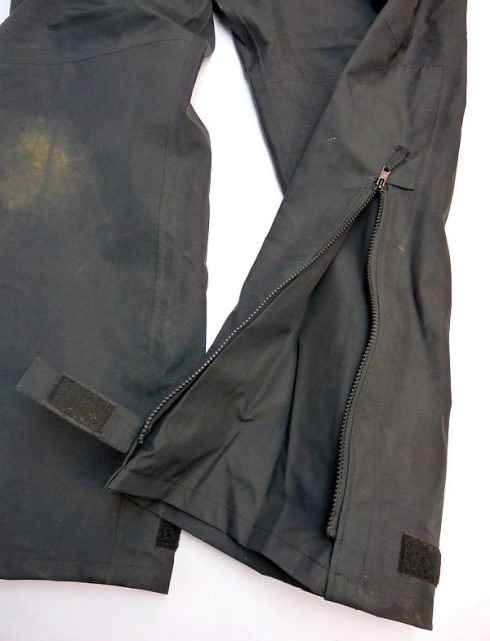 Zwarte Goretex regenbroek, Engelse Politie - Afbeelding 2