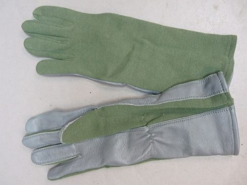 Nederlandse KL nomex brandwerende handschoenen, gebruikt