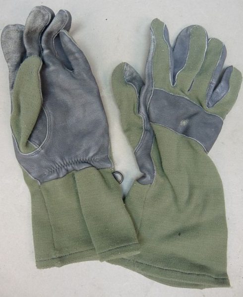 Bundeswehr nomex brandwerende handschoenen, gebruikt