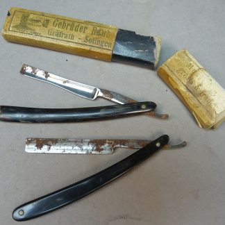 2 vintage schermessen met doosje