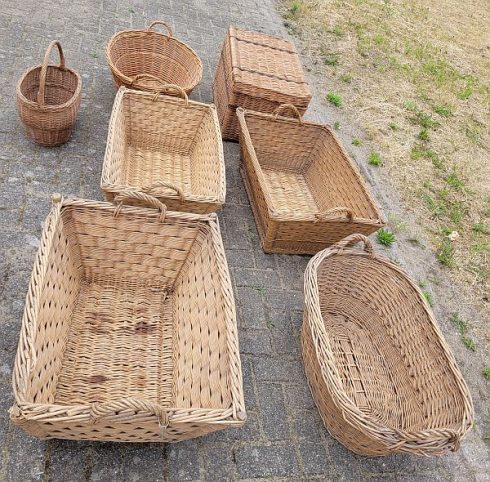 Lot van 7 vintage rieten manden - Afbeelding 4