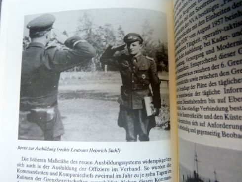 DDR NVA Boek kustenwacht und grenzsicherung zur see 1945-1961 Helft 1 - Afbeelding 4