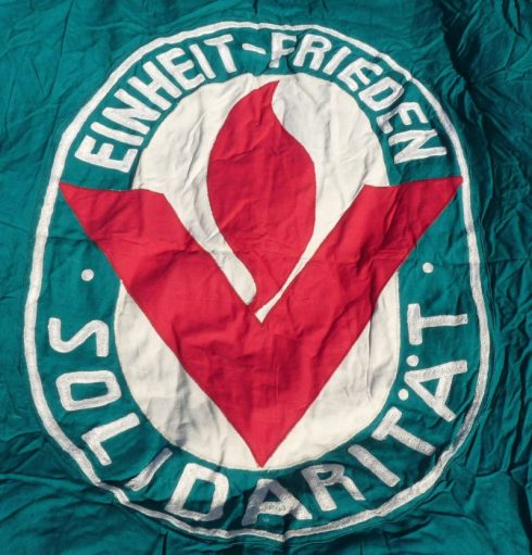 Zeer zeldzame DDR NVA Einheit-Frieden Volks Solidaritat jaren 50