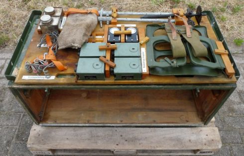 DDR NVA grundausstattung LFK 9/6 voor voertuigen IFA, Ural, Gaz, Robur, Barkas - Afbeelding 6