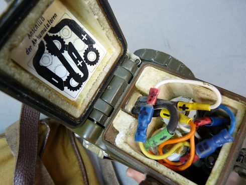 NVA compagnie radio R-126 uit DDR productie! - Afbeelding 8