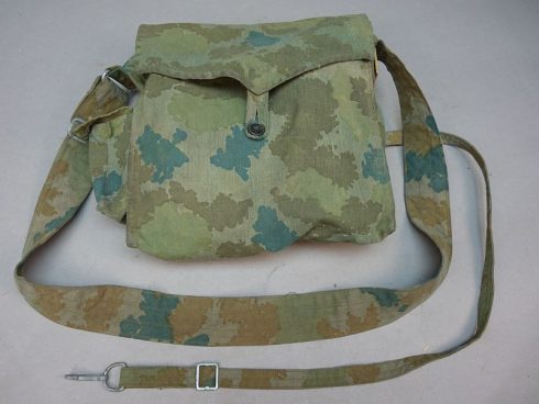 NVA Blumentarn / Flachentarn TSM gasmaskertas met inhoud
