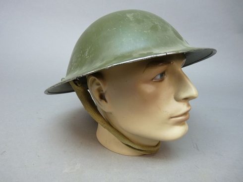 Engelse Brodie Helm