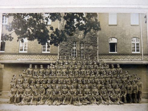 Wehrmacht groepsfoto met lijst - Afbeelding 3