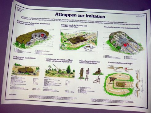 DDR NVA set van 5 instructie posters, camouflage technieken - Afbeelding 3