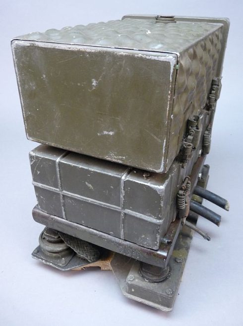 Receiver / Transmitter RT-70A + RT-70 met mounting  MT-300/GR - Afbeelding 3