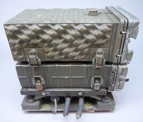 Receiver / Transmitter RT-70A + RT-70 met mounting  MT-300/GR - Afbeelding 4