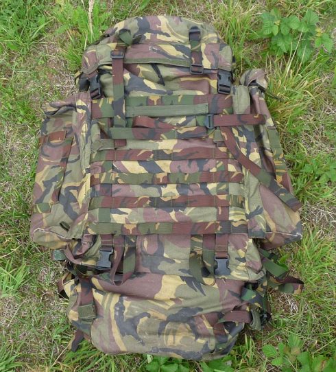 120 Liter Saracen Rugzak / Rugtas aanbieding: nu met extra waterdichte afdekhoes!