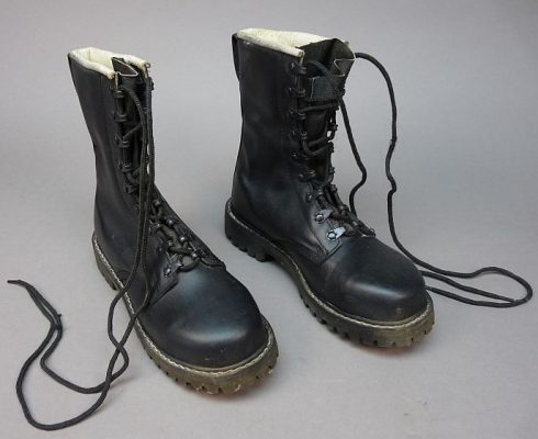 M90 model legerkisten, maat 38