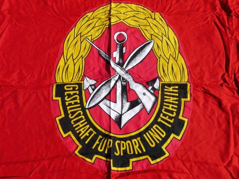 Groot model DDR GST vlag (Gesellschaft fur Sport und Techniek) - Afbeelding 2