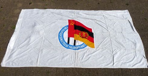 DDR vlag fur Deutsch Sowjetische Freundschaft
