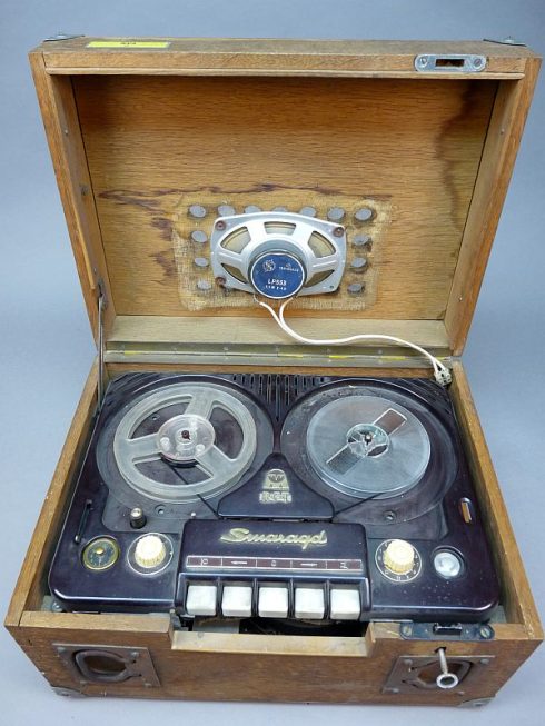 NVA bandrecorder, veldmatige uitvoering