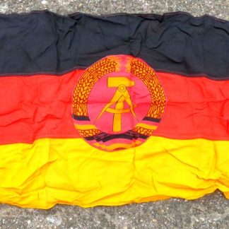 DDR NVA stoffen vlaggetje, kleine uitvoering 50x35