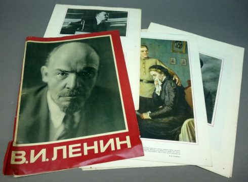 Groot formaat Vladimir Lenin propaganda platen uit 1969