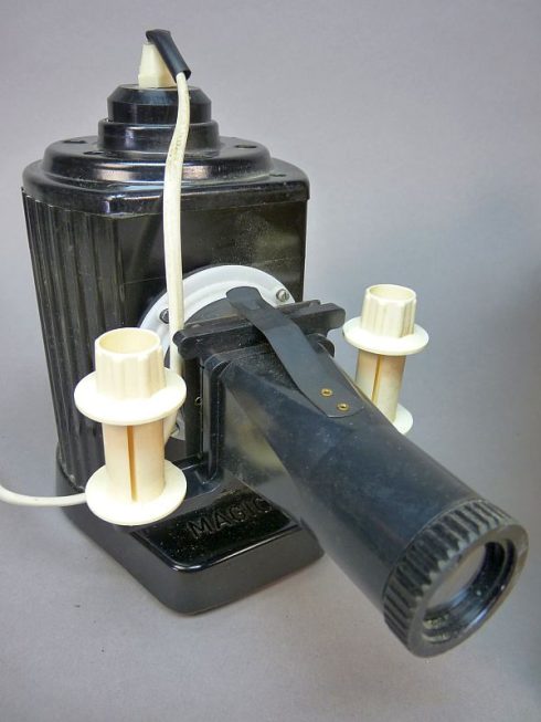 DDR bakelieten ,,Jugend Bildwerfer Magica,, projector